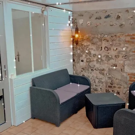 Maison 6 Personnes Avec Jardin Et Veranda 